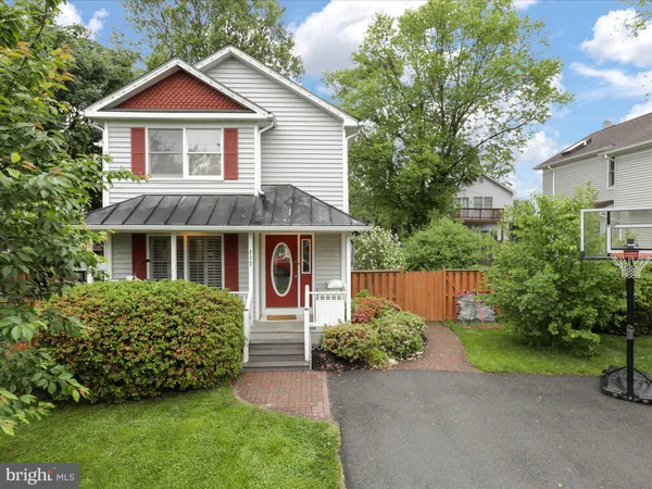 $3,800 | 8324 2nd Avenue, Vienna, VA 22182