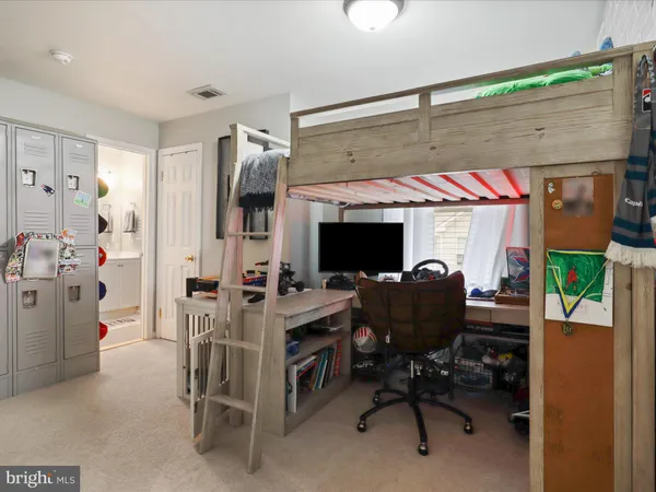 $3,800 | 8324 2nd Avenue, Vienna, VA 22182