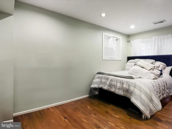 $3,800 | 8324 2nd Avenue, Vienna, VA 22182