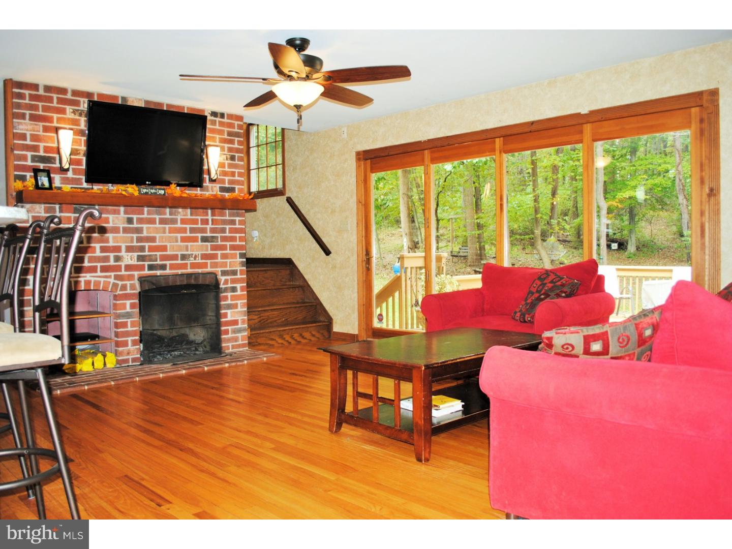 1885 Chestnut Hill Road Pottstown, PA 19465 - Photo 4 of 25 Family Room