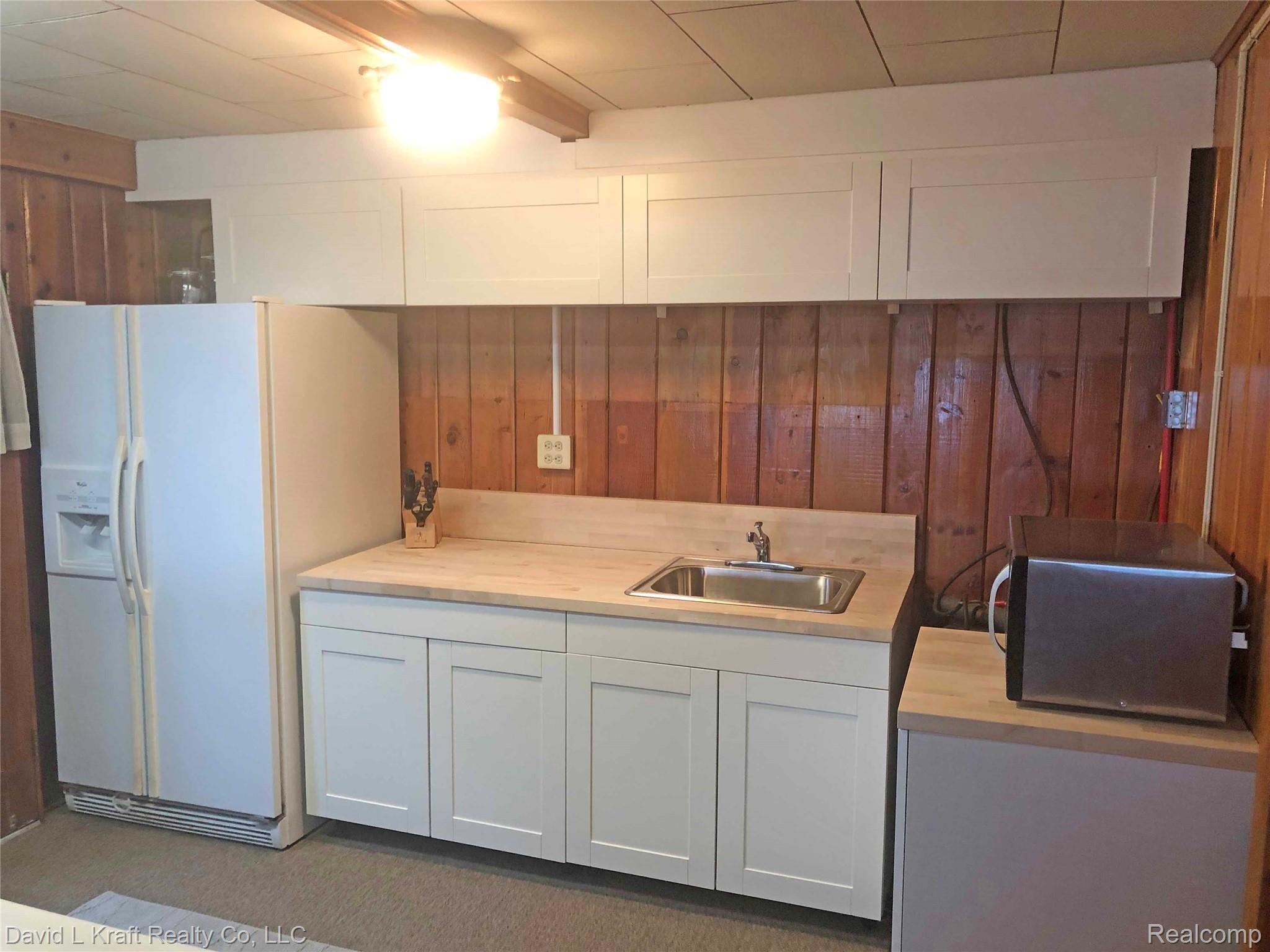 3897 Port Austin Road Caseville, MI 48725 - Photo 7 of 27 3897CrescentBeachKitchen.jpg