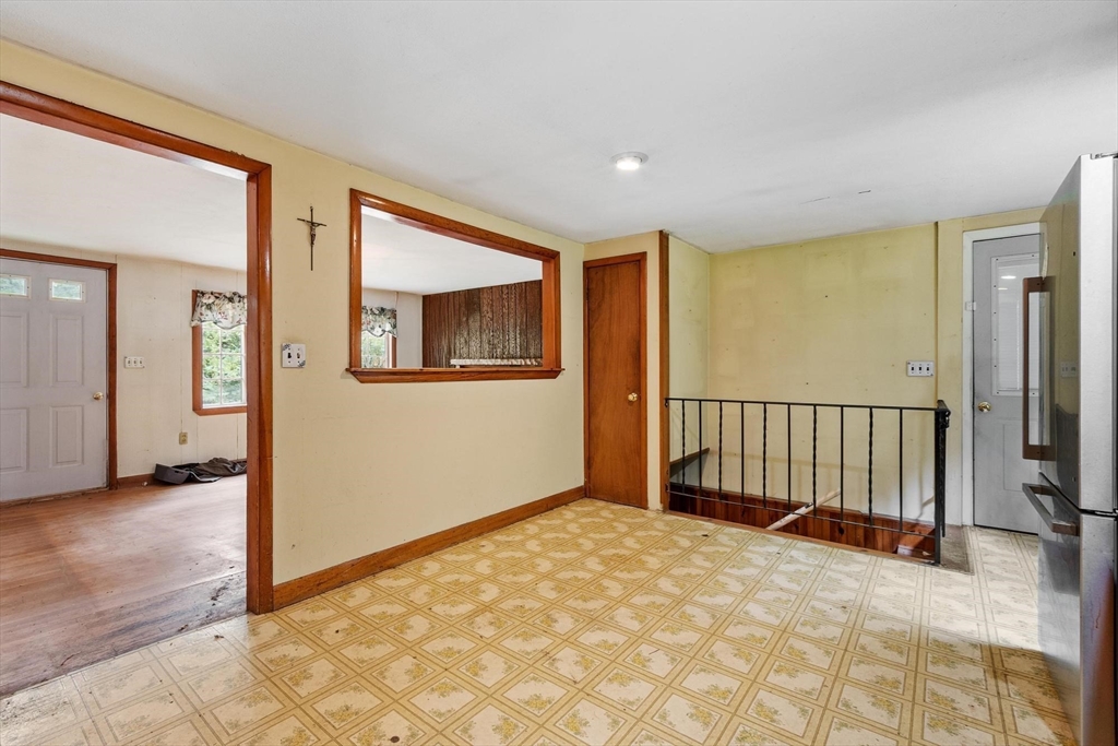 83 McClelland Road Halifax, MA 02338 - Photo 9 of 40