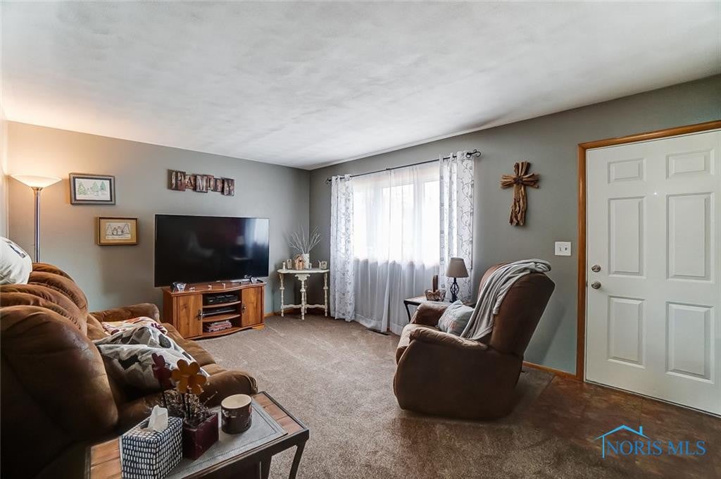 3222 Terrace Lane Findlay, OH 45840 - Photo 3 of 29 Gallery Image 3
