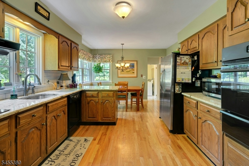 8 High Ridge Road Morris Plains, NJ 07950 - Photo 9 of 26 Gallery Image 9