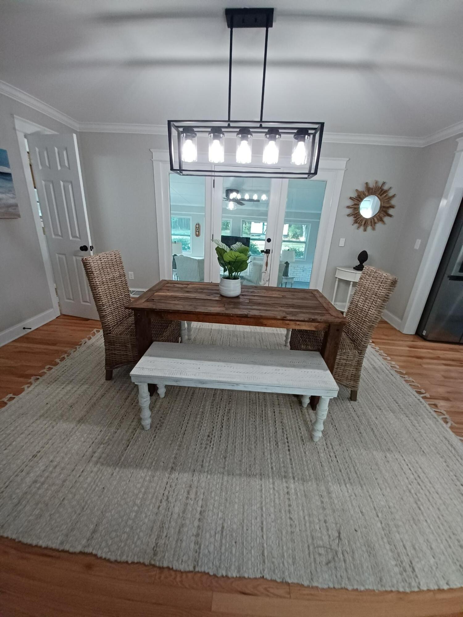 114 Reynolds Road Summerville, SC 29483 - Photo 15 of 31 114Reynolds.Dining2