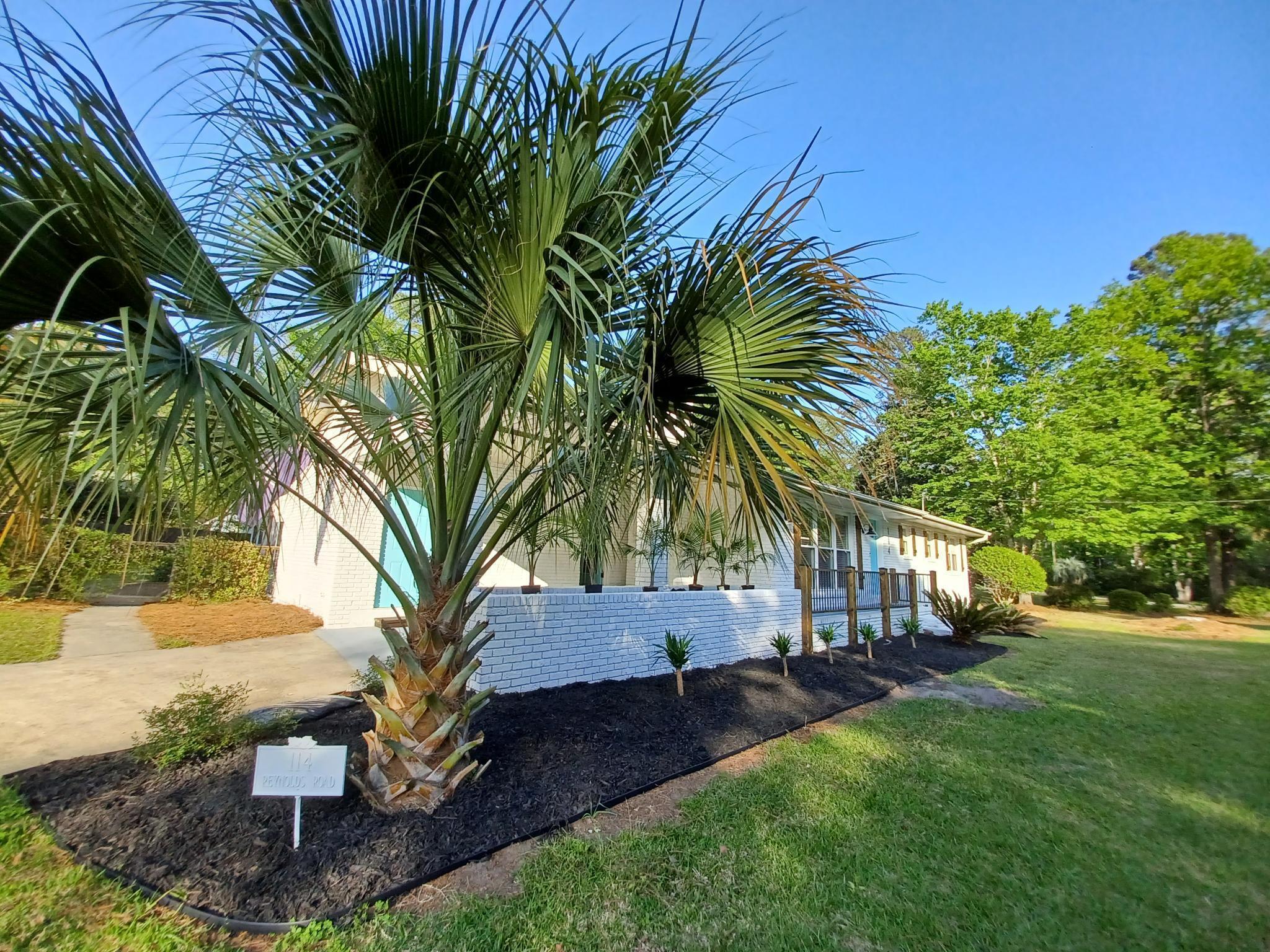 114 Reynolds Road Summerville, SC 29483 - Photo 3 of 31 114Reynolds.Front1