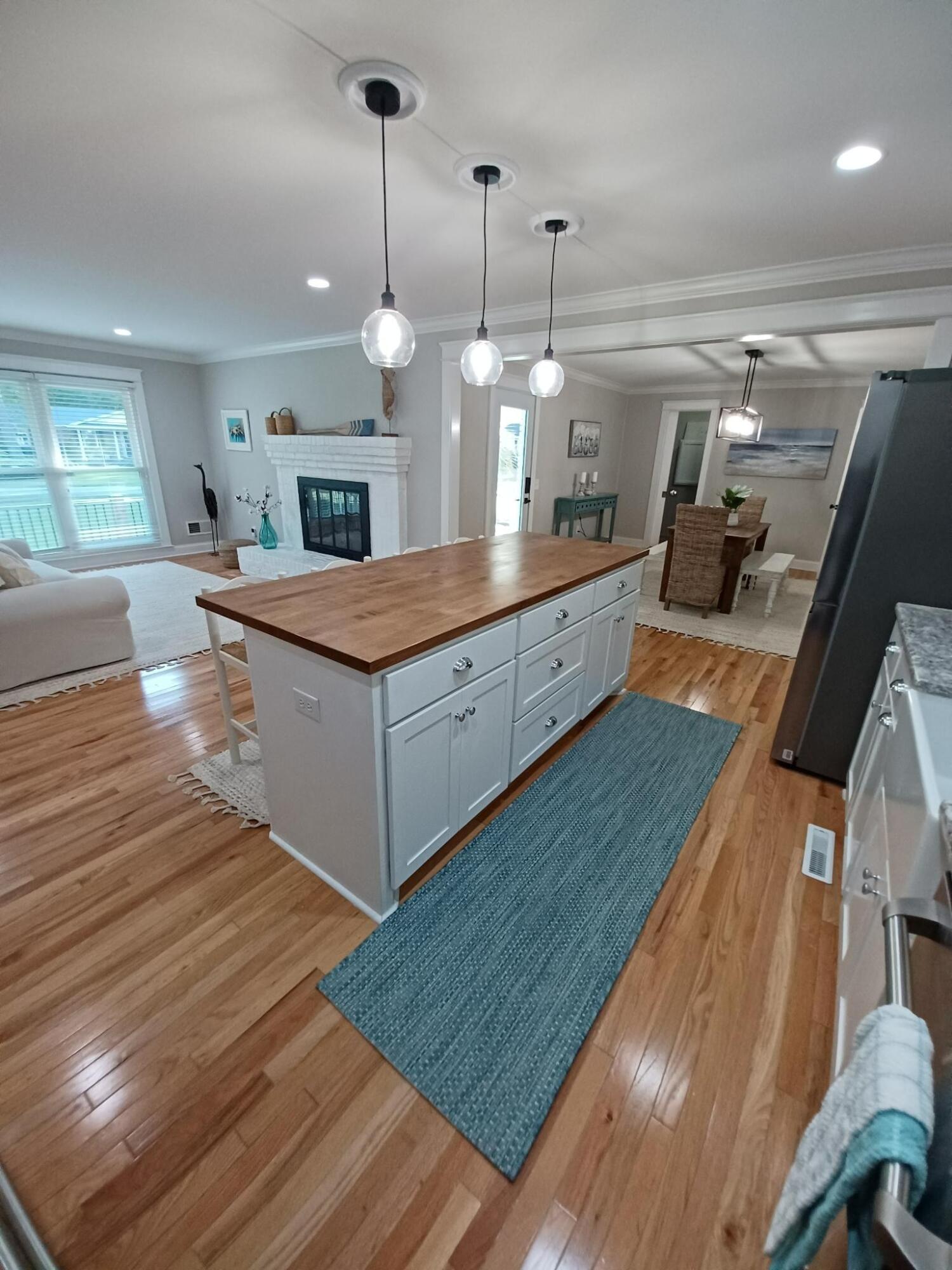 114 Reynolds Road Summerville, SC 29483 - Photo 6 of 31 114Reynolds.Kitchen5