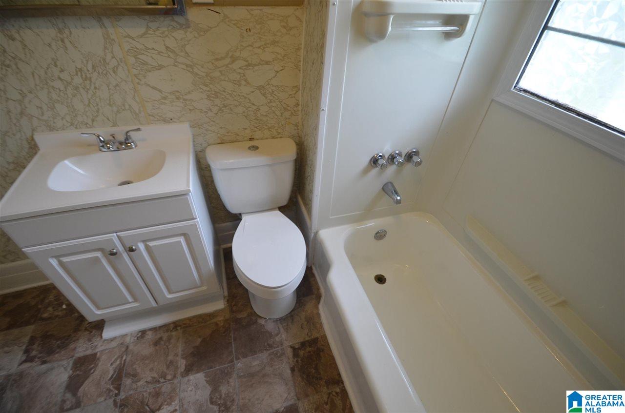 709 30th Street Southwest Birmingham, AL 35211 - Photo 19 of 21