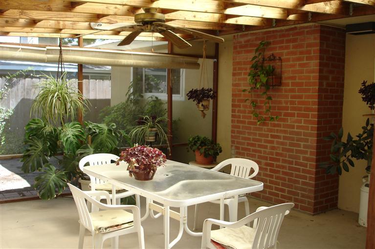 1337 South Klein Avenue Reedley, CA 93654 - Photo 6 of 11 Enclosed patio.