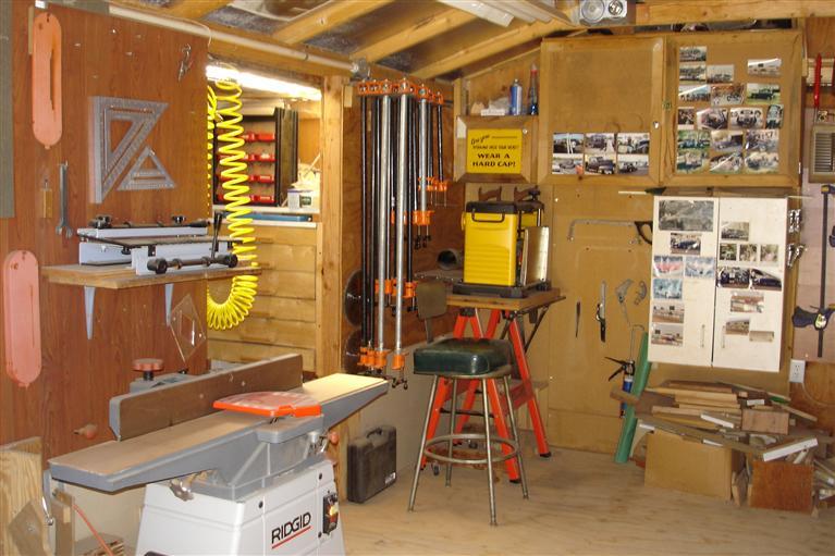 1337 South Klein Avenue Reedley, CA 93654 - Photo 8 of 11 Inside shop with all tools included.