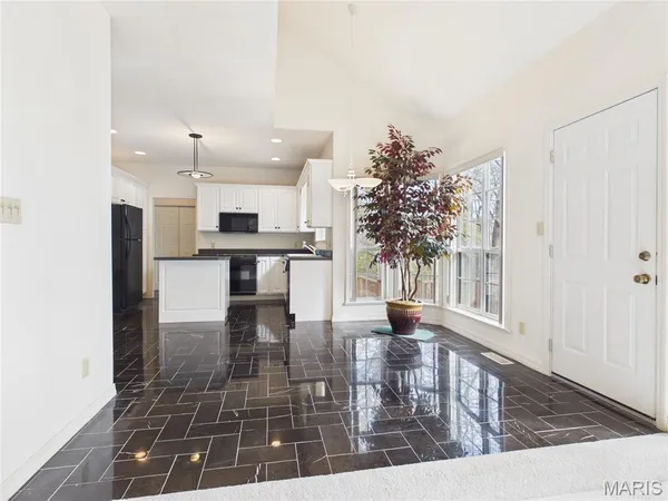 $475,000 | 2566 Stone Ridge Drive, Poplar Bluff, MO 63901