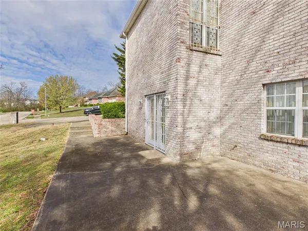 $475,000 | 2566 Stone Ridge Drive, Poplar Bluff, MO 63901