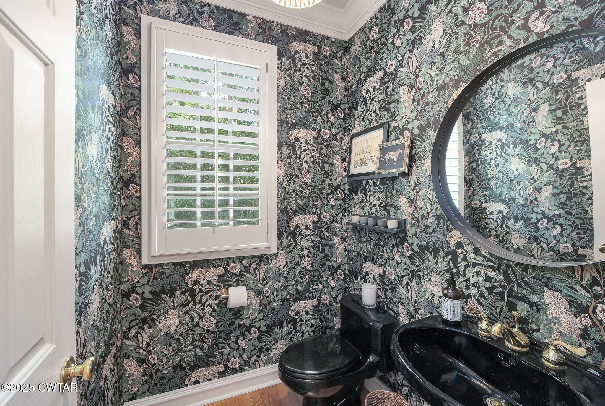 25 Whitfield Cove Jackson, TN 38305 - Photo 15 of 35 a bathroom with a toilet and a sink