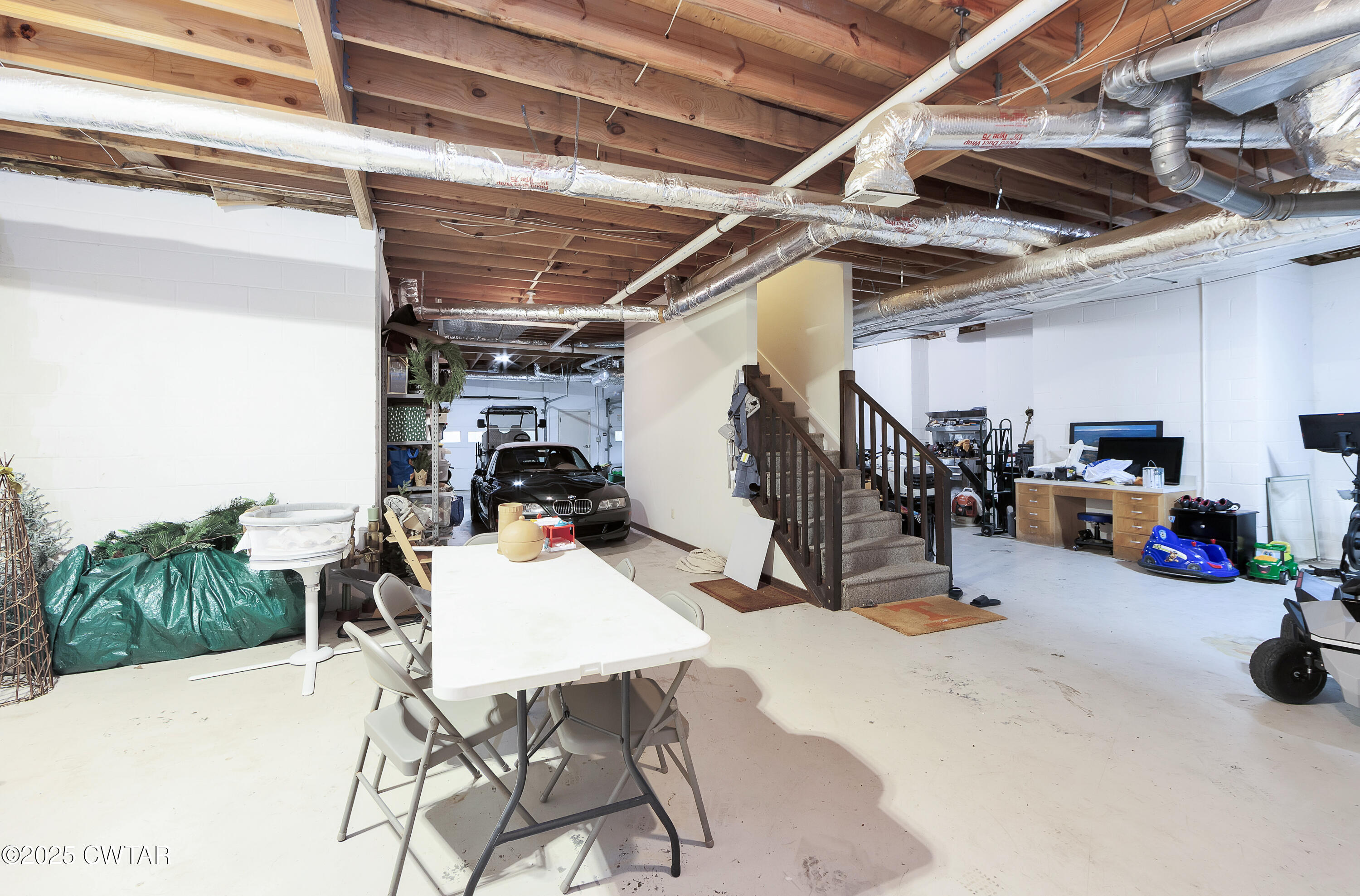 25 Whitfield Cove Jackson, TN 38305 - Photo 28 of 35 a view of a room with gym equipment