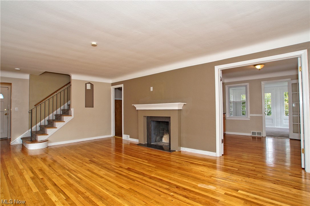 21015 Halworth Road Beachwood, OH 44122 - Photo 3 of 28