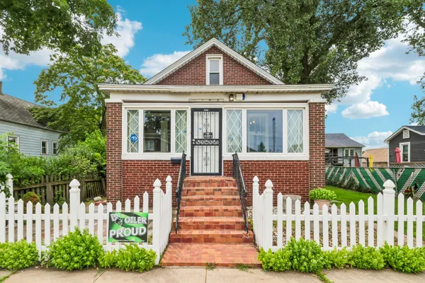 $205,000 | 2256 White Oak Avenue, Whiting, IN 46394