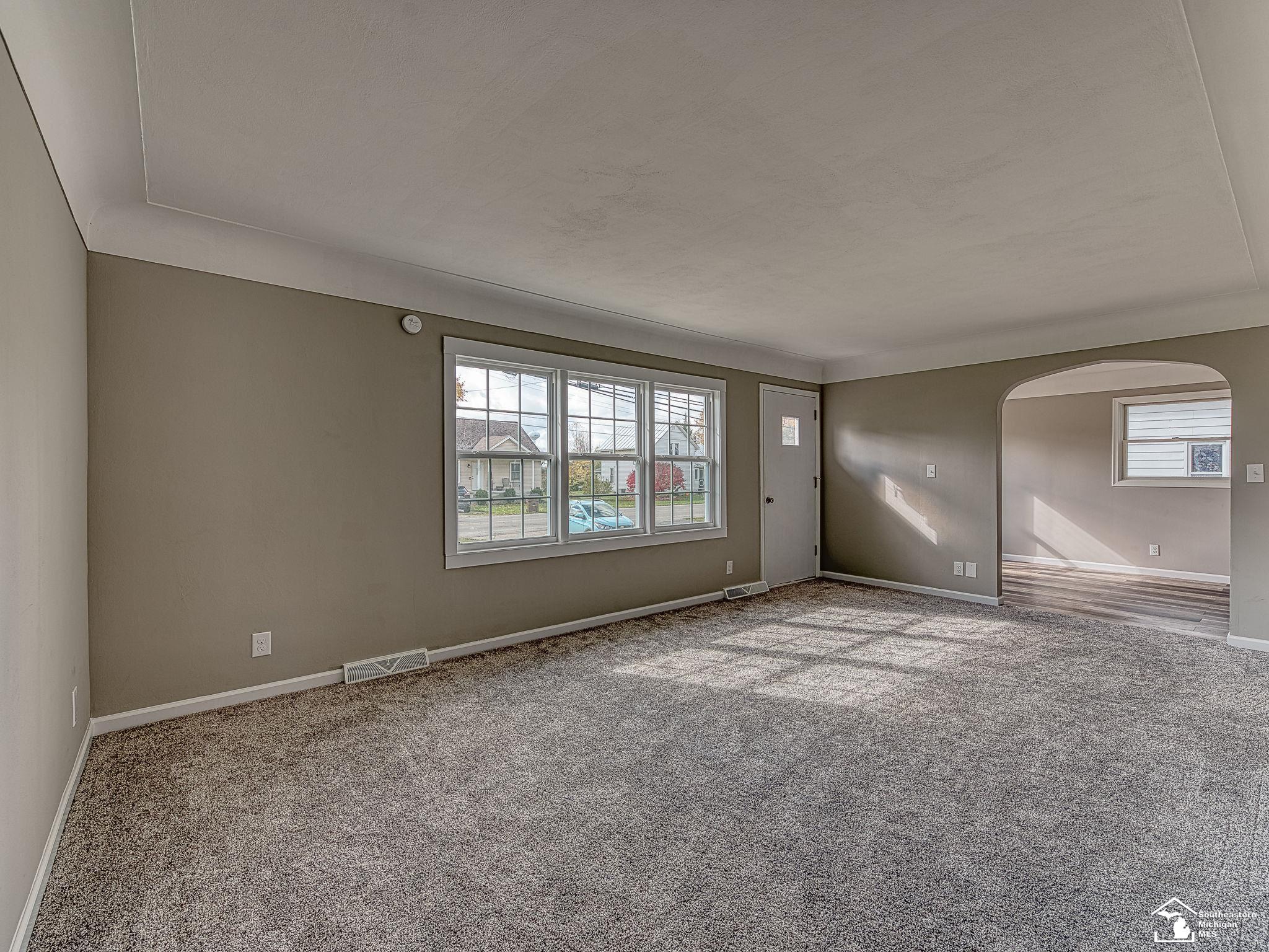 7828 Bluebush Road Maybee, MI 48159 - Photo 5 of 38