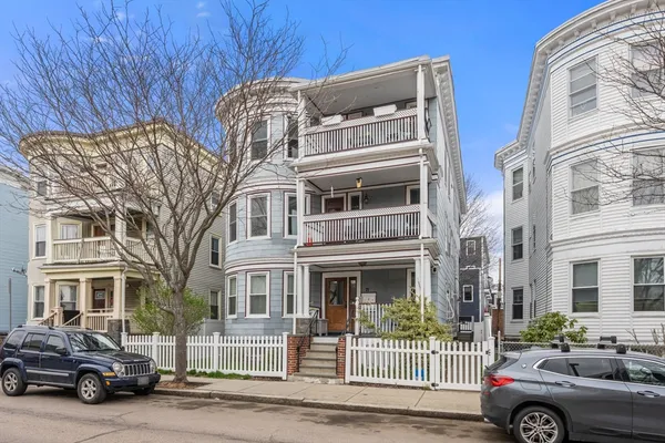 $3,100 | 21 Thornley Street, Unit 2, Boston, MA 02125