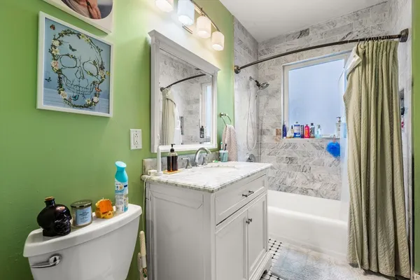 $3,100 | 21 Thornley Street, Unit 2, Boston, MA 02125