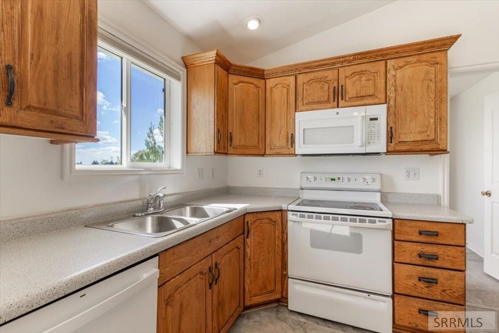 389 North 4050 East Rigby, ID 83442 - Photo 12 of 46