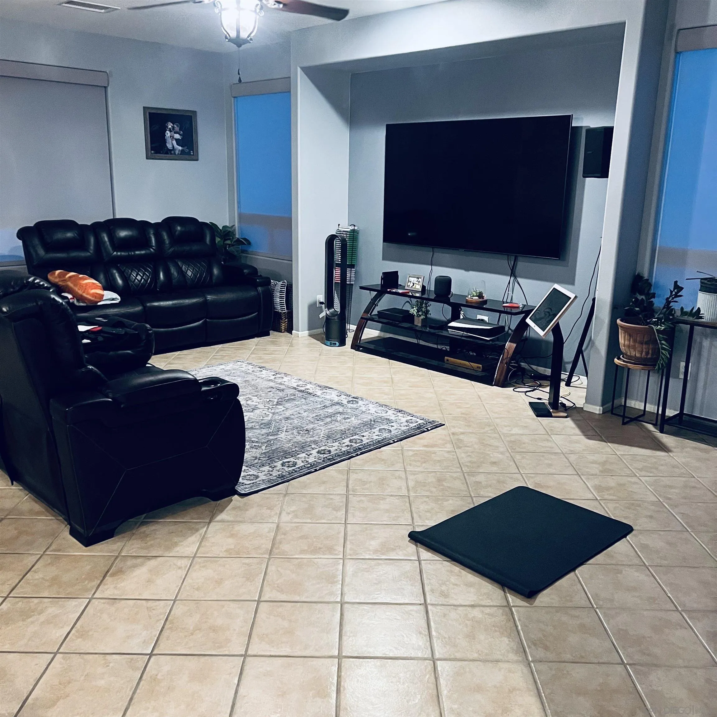44482 Avenida Suarez Indio, CA 92201 - Photo 4 of 12 a living room with furniture and a flat screen tv