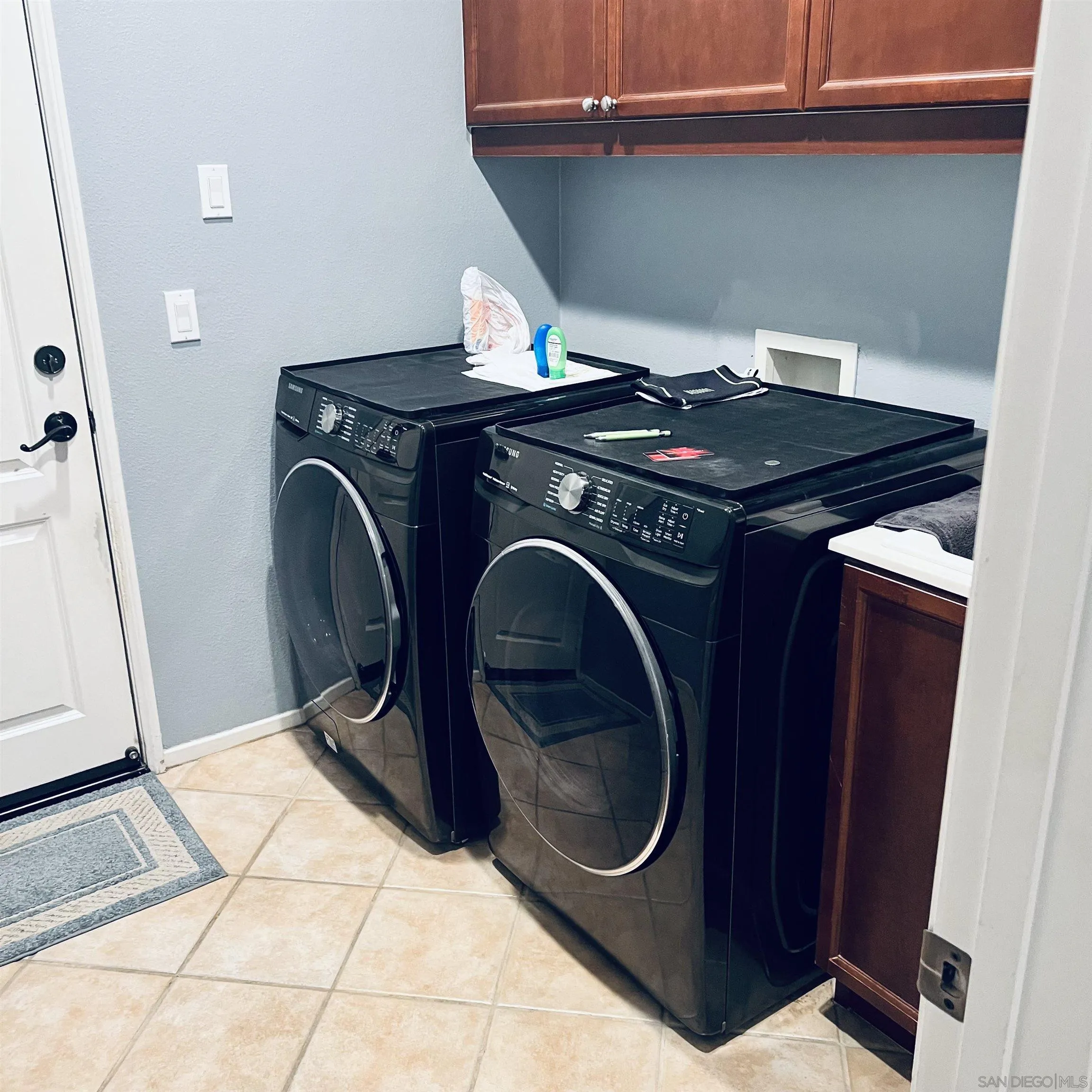 44482 Avenida Suarez Indio, CA 92201 - Photo 7 of 12 a utility room with dryer and washer