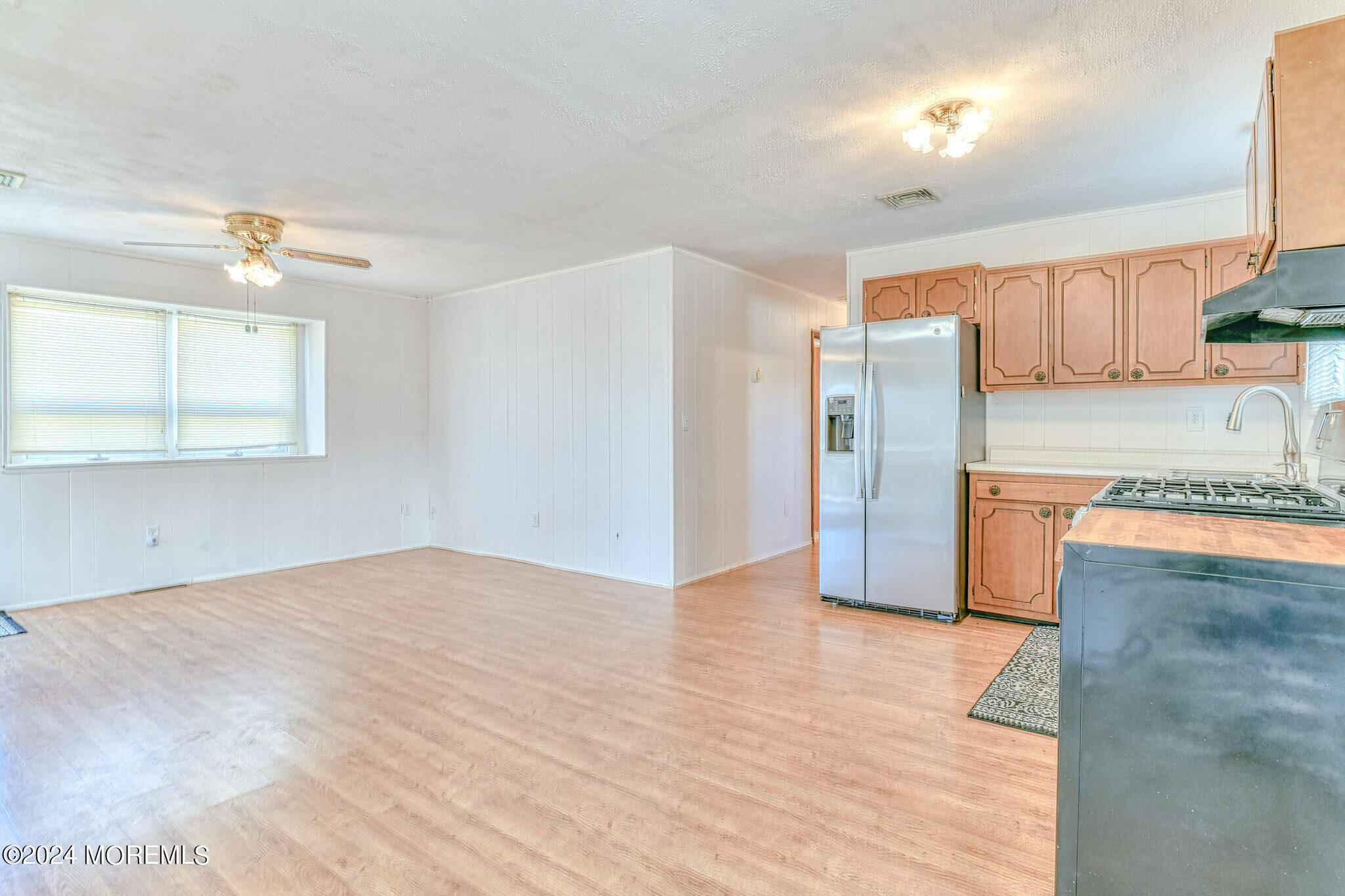 105 Newark Road Barnegat, NJ 08005 - Photo 3 of 29 105 Newark Rd Barnegat-print-013-021-DSC