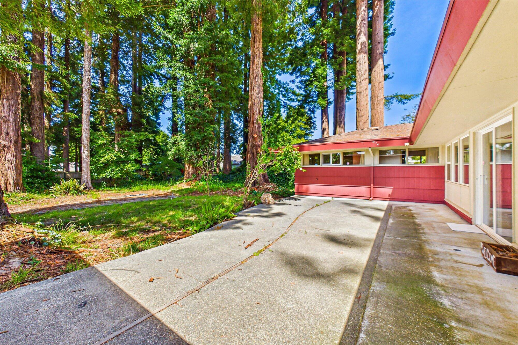 4949 Herron Road Cutten, CA 95503 - Photo 44 of 58