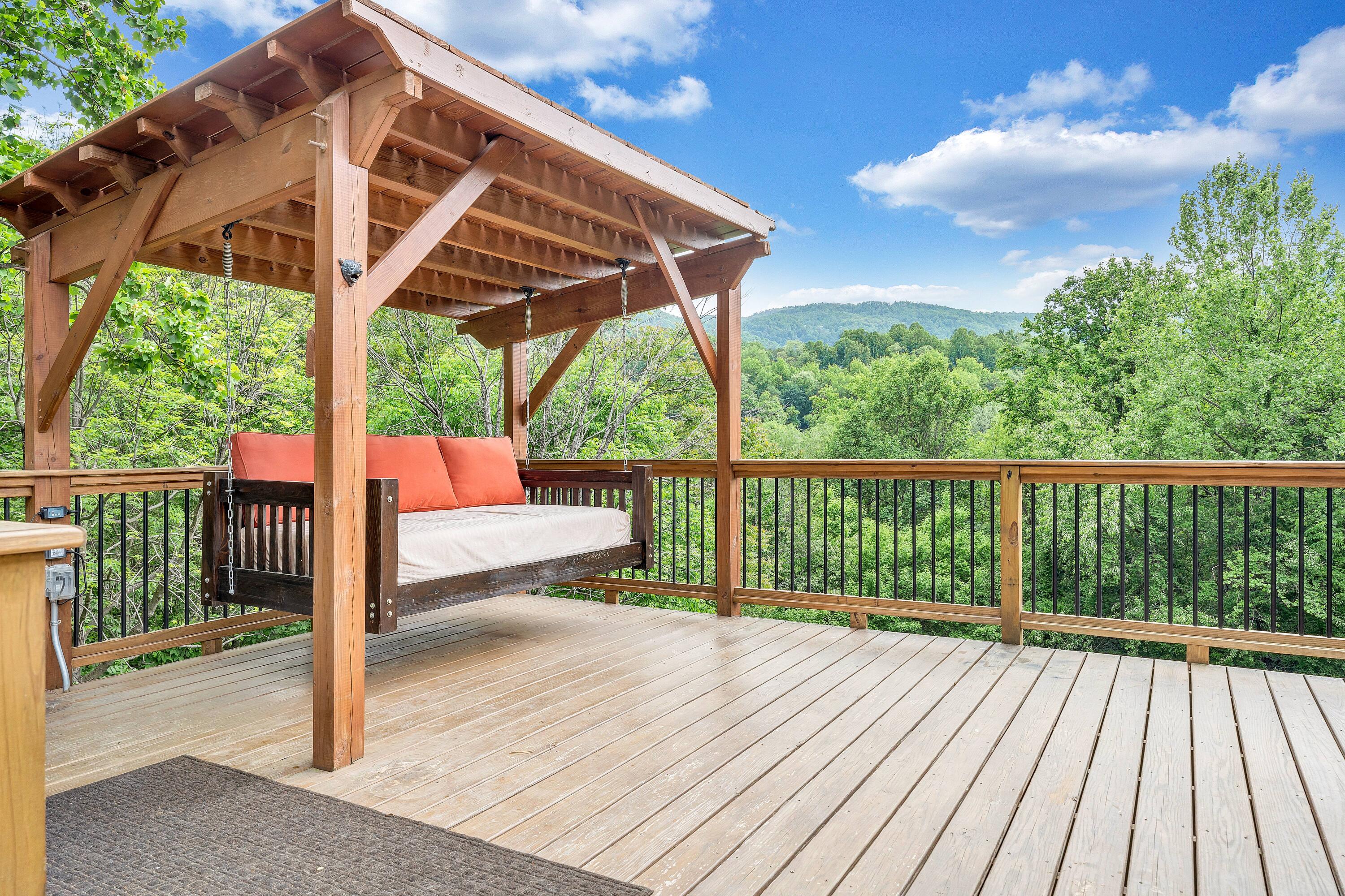 7851 Cedar Edge Road Roanoke, VA 24018 - Photo 31 of 48 Gorgeous