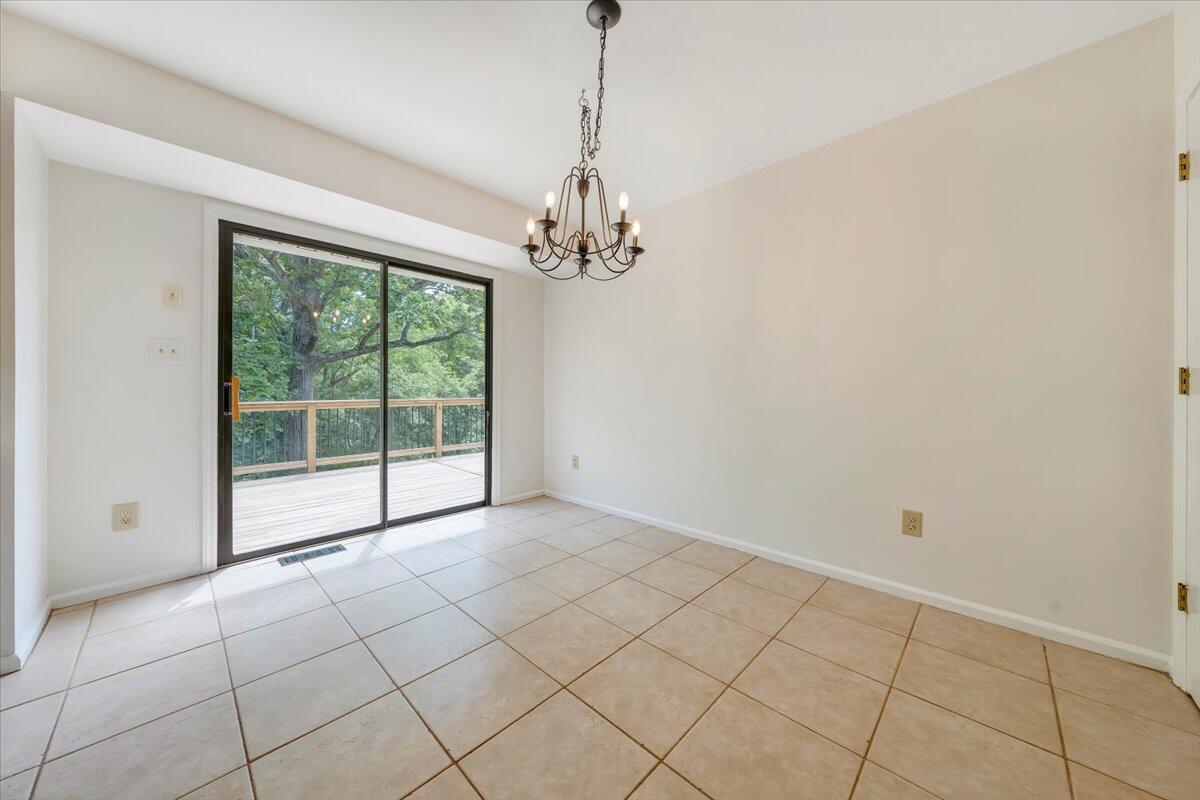 7851 Cedar Edge Road Roanoke, VA 24018 - Photo 8 of 48 Dining Area