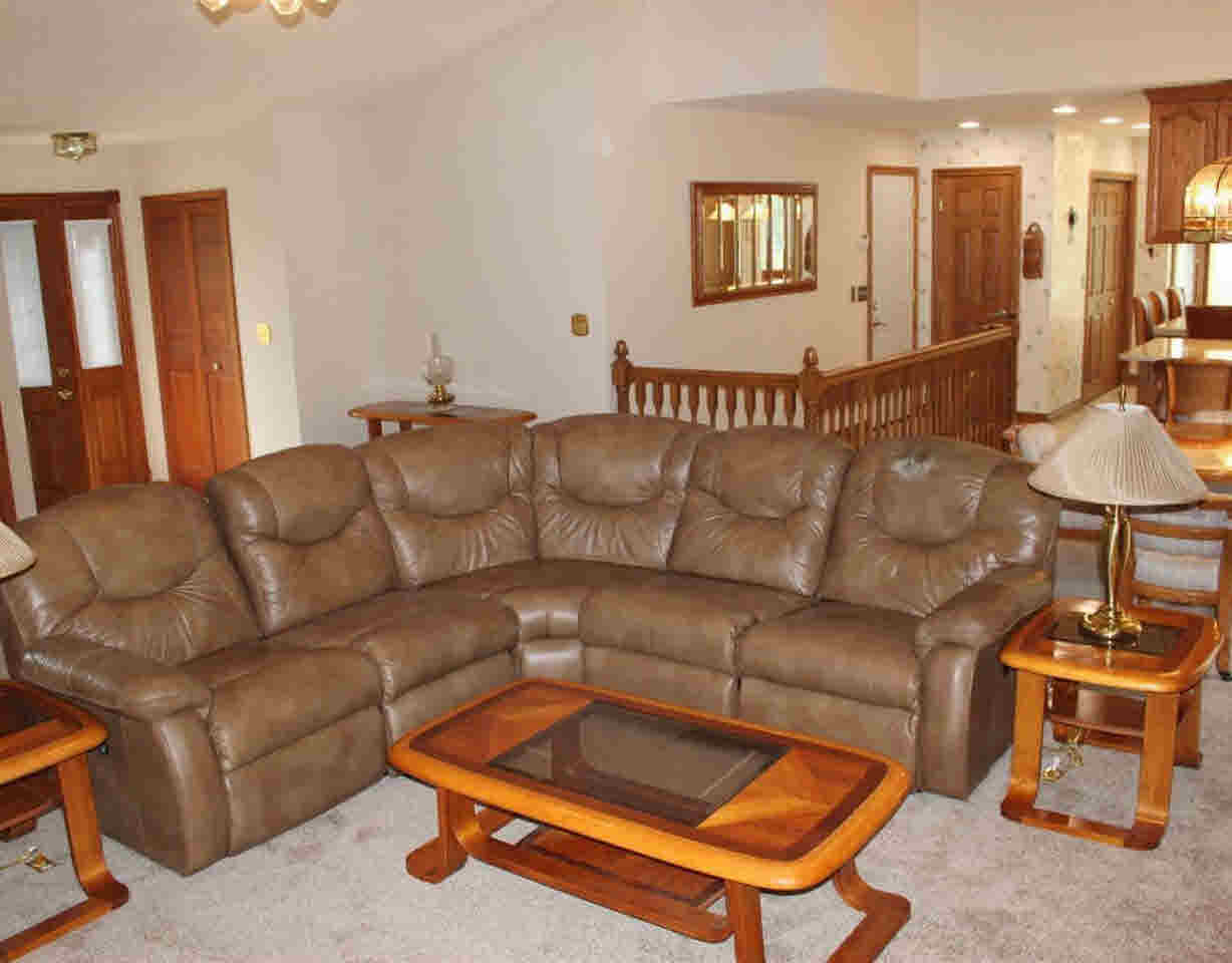 1030 North Linden Road Flint, MI 48532 - Photo 20 of 57 21304686-19.JPG