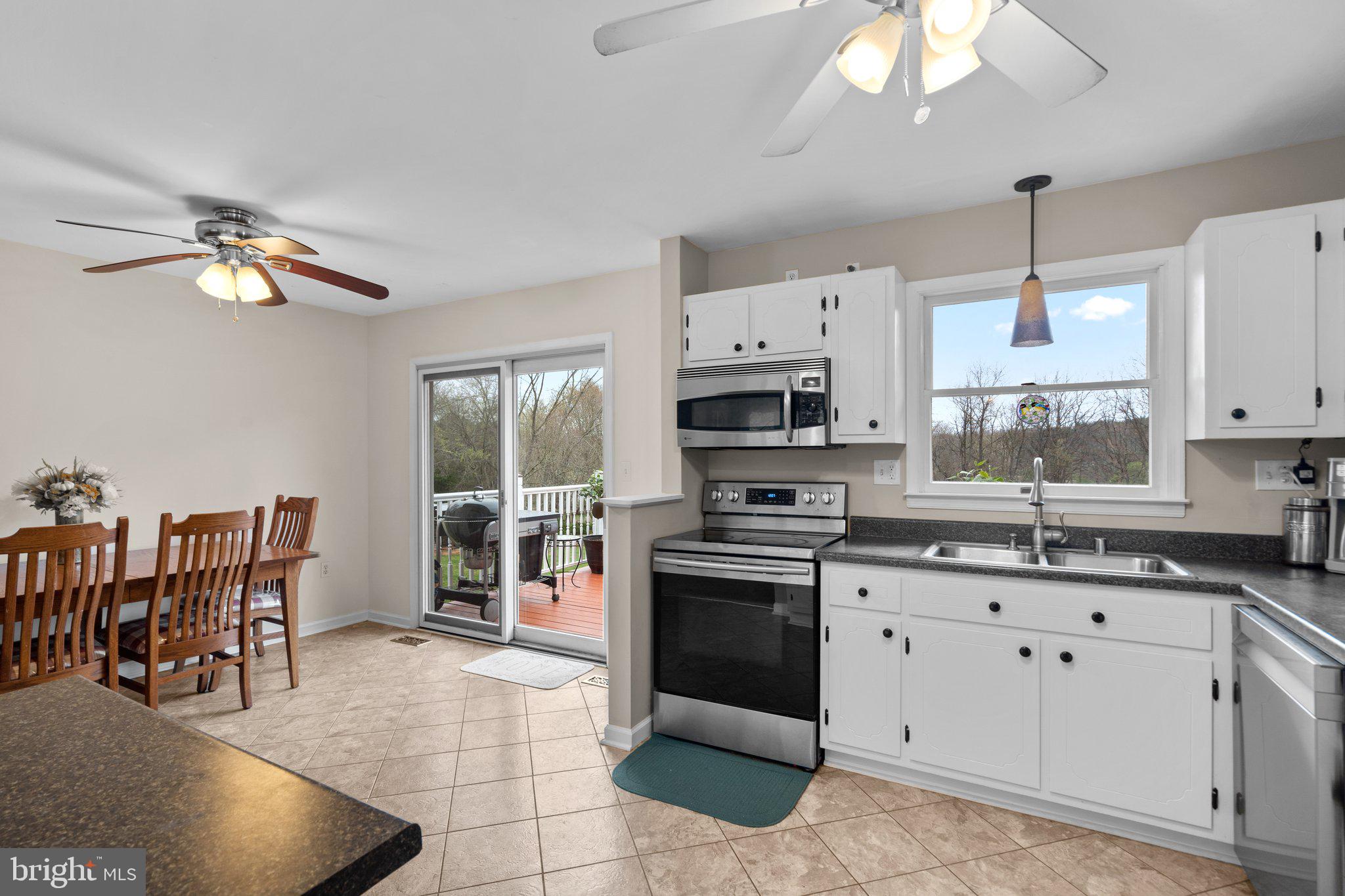 2654 Walston Road Mount Airy, MD 21771 - Photo 13 of 48