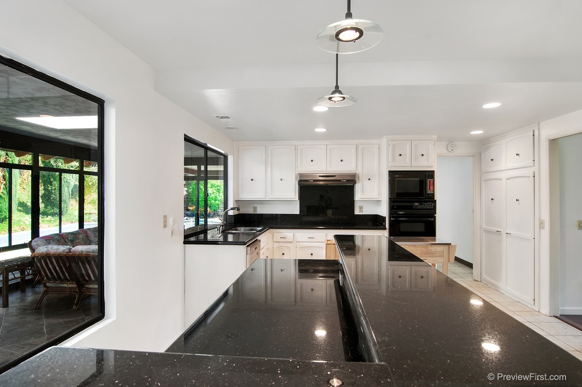 1544 Skyhawk Road Escondido, CA 92029 - Photo 11 of 21