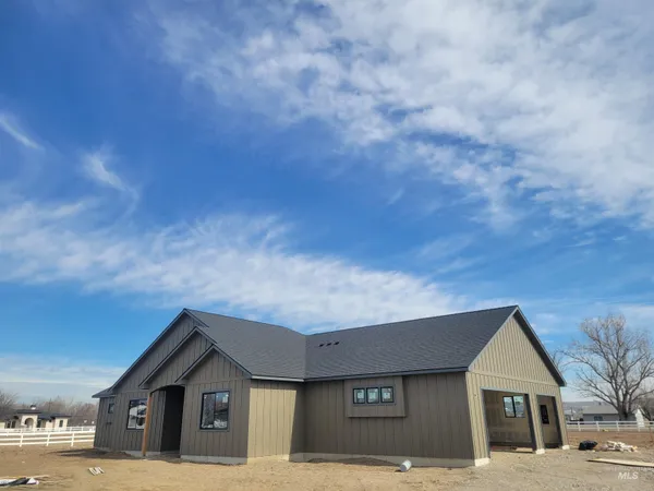 $899,000 | 5054 Heritage Drive, Marsing, ID 83639