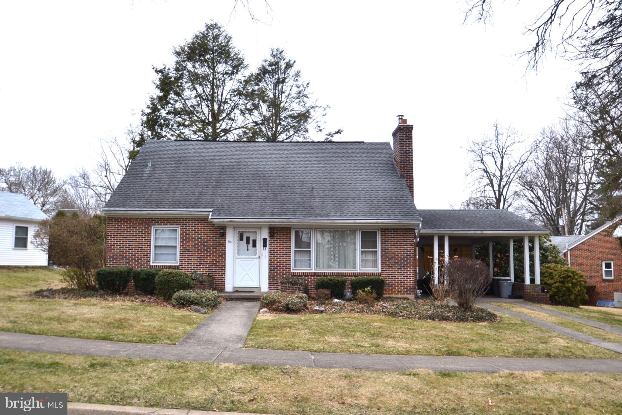 818 Linden Road Hershey, PA 17033 - Photo 1 of 28 Gallery Image 1