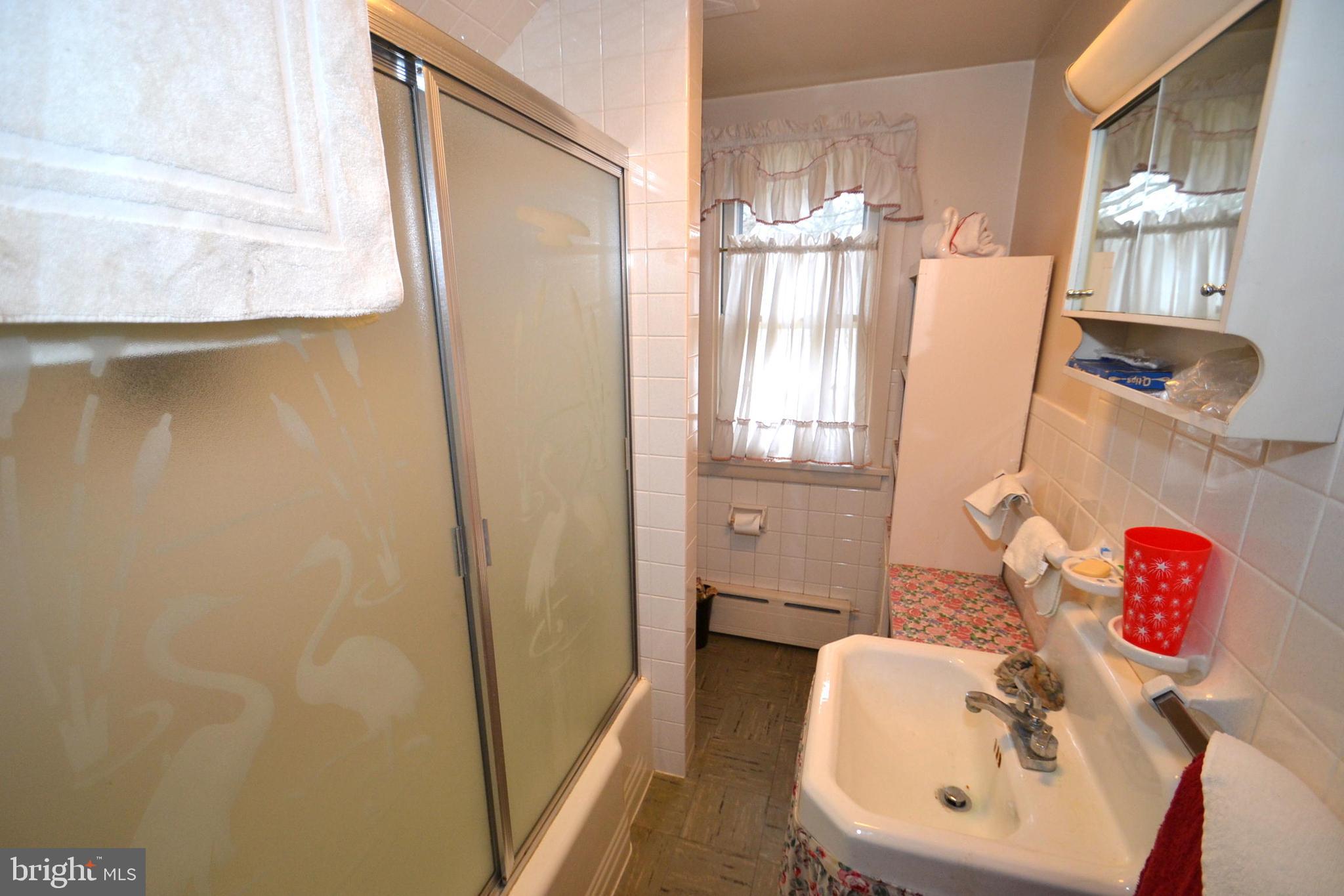 818 Linden Road Hershey, PA 17033 - Photo 18 of 28 Gallery Image 18