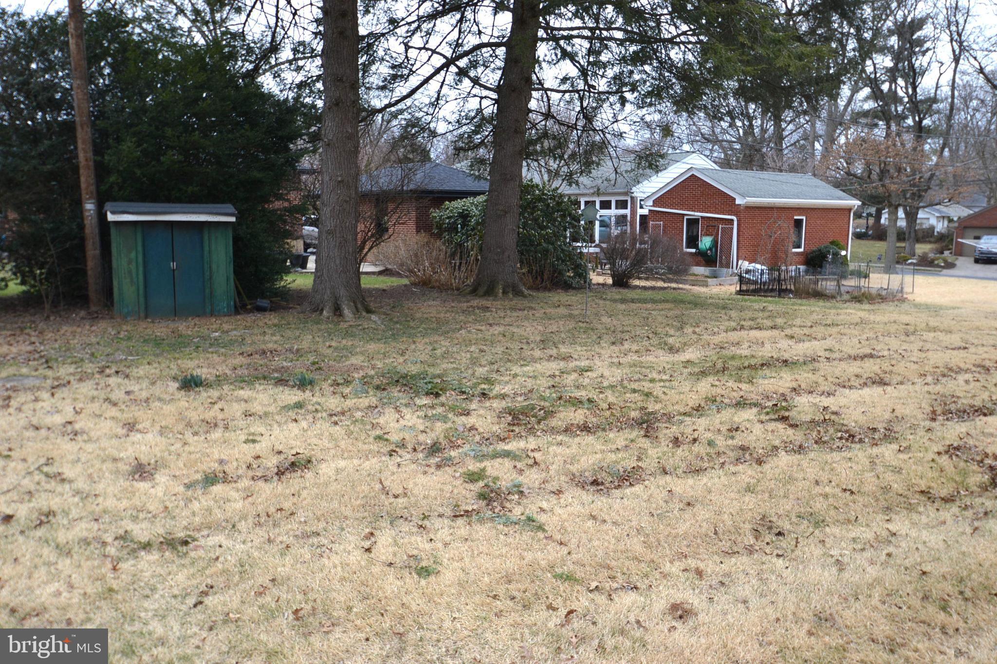 818 Linden Road Hershey, PA 17033 - Photo 27 of 28 Gallery Image 27
