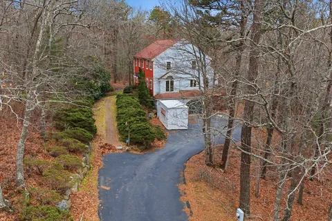 $699,900 | 32 Admiral Halsey Road, Plymouth, MA 02360