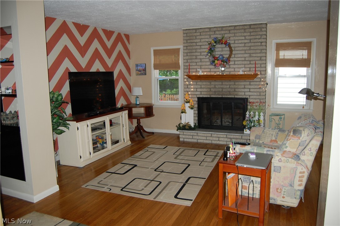 5116 Eastover Road Cleveland, OH 44124 - Photo 4 of 35 Gallery Image 4