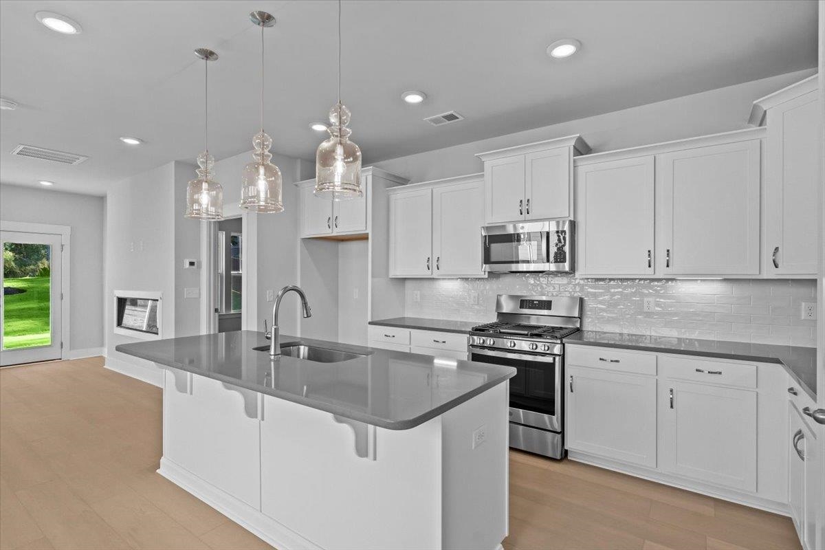 968 Diane Lane Moore, SC 29369 - Photo 5 of 36