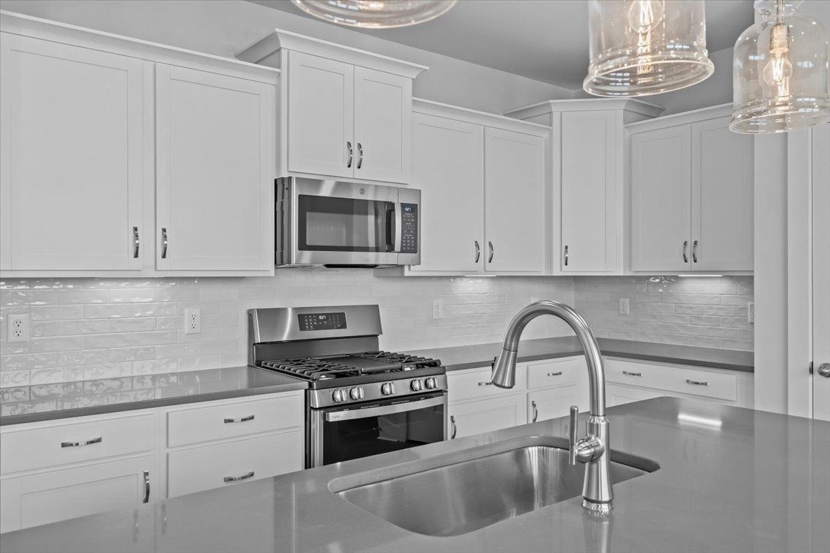 968 Diane Lane Moore, SC 29369 - Photo 7 of 36