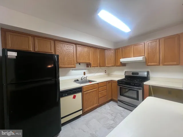 $170,000 | 794 Quince Orchard Boulevard, Unit T1, Gaithersburg, MD 20878