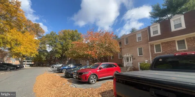$170,000 | 794 Quince Orchard Boulevard, Unit T1, Gaithersburg, MD 20878