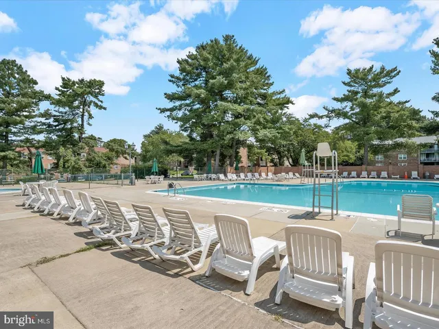 $170,000 | 794 Quince Orchard Boulevard, Unit T1, Gaithersburg, MD 20878