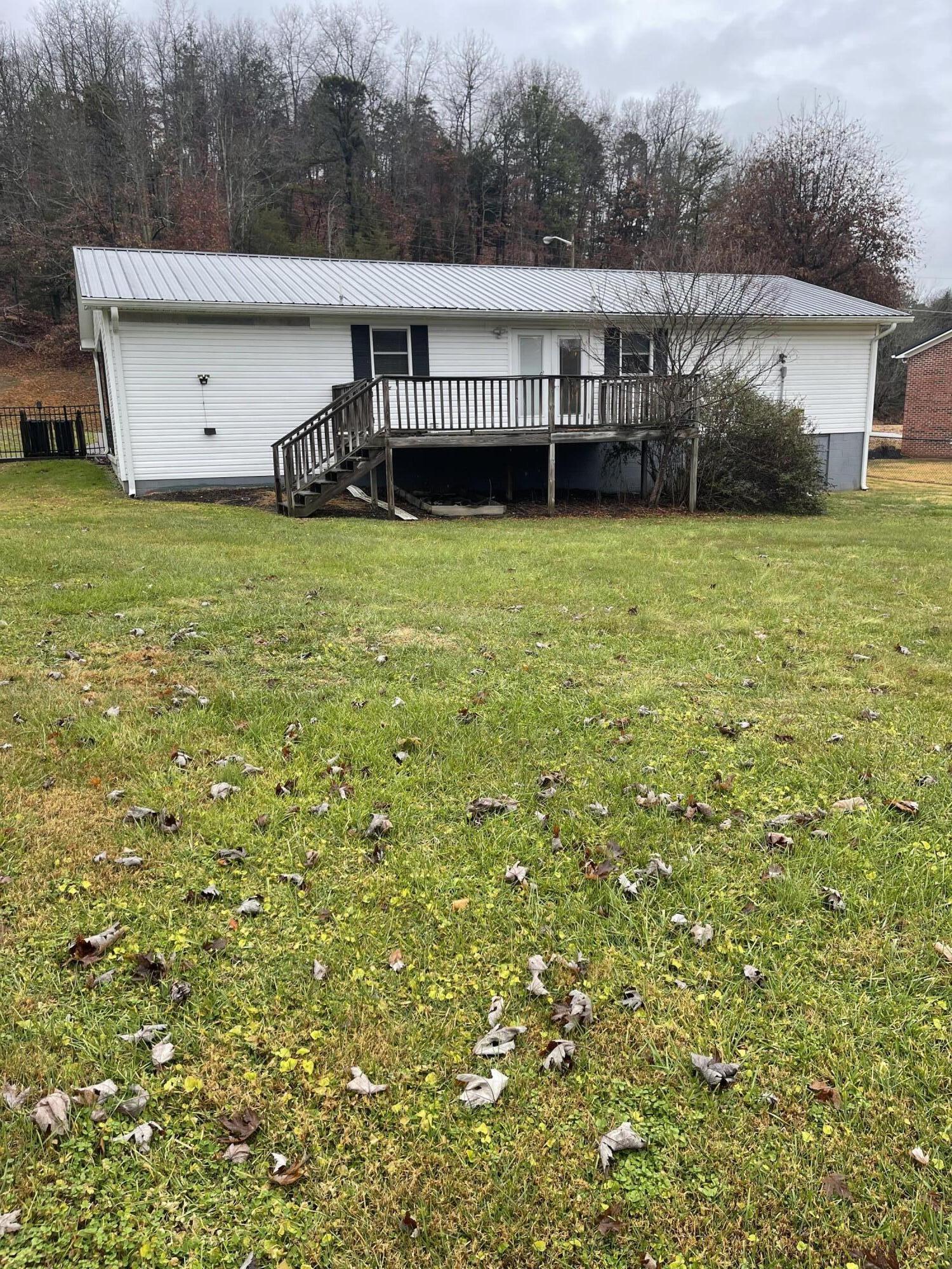 579 Fraley Avenue Duffield, VA 24244 - Photo 7 of 23 CEF7F277-3BFC-41B7-86DE-20B814D0C7CF