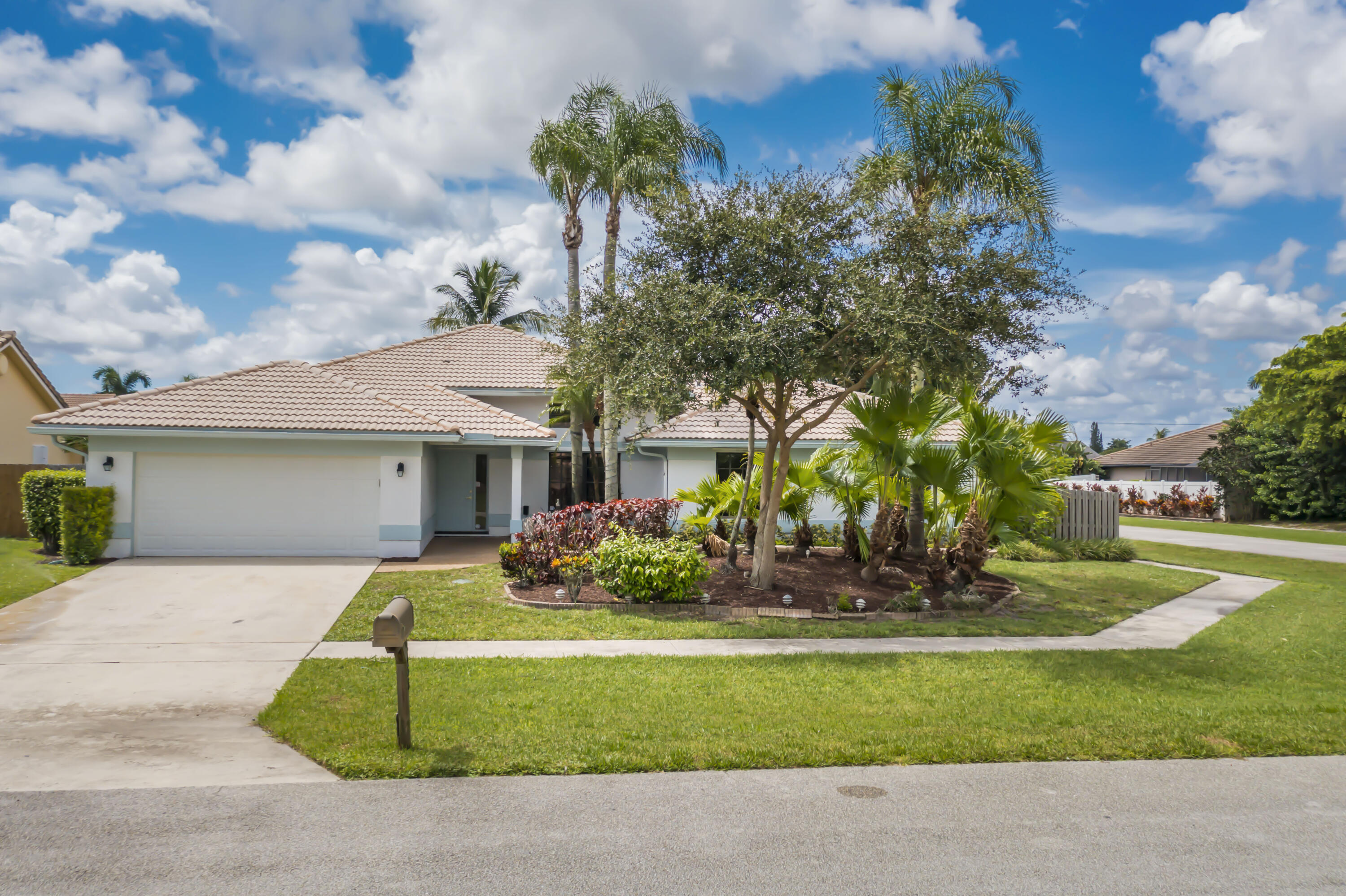 22455 Ensenada Way Boca Raton, FL 33433 - Photo 43 of 54 35