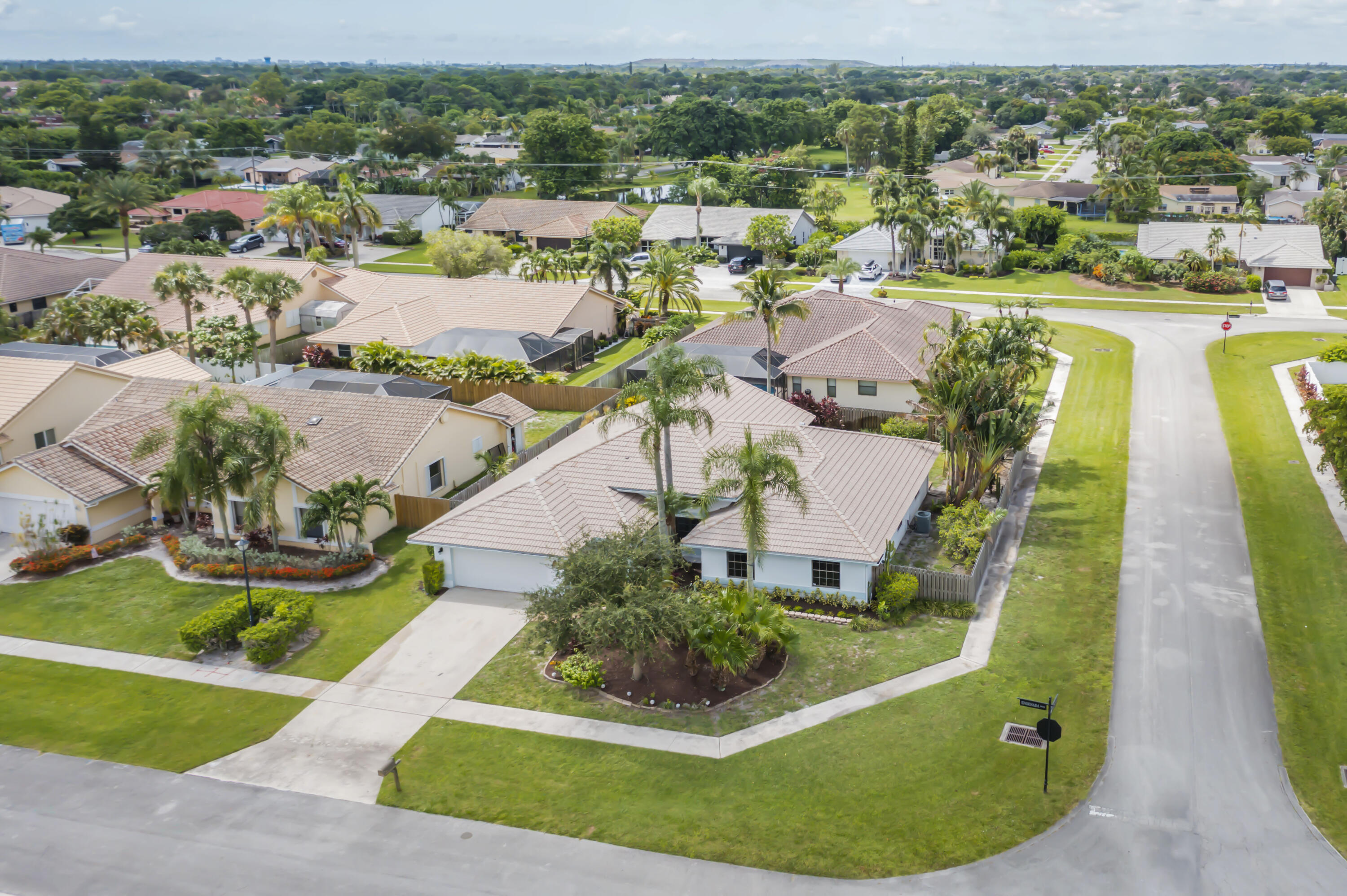 22455 Ensenada Way Boca Raton, FL 33433 - Photo 44 of 54 36