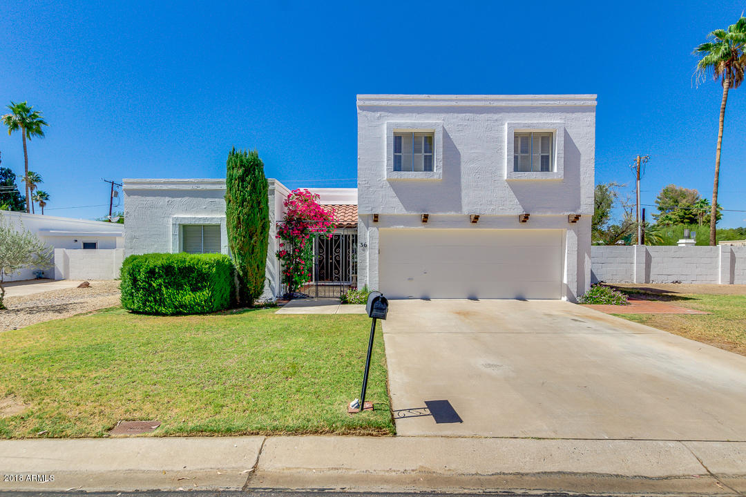 36 East Piping Rock Road Phoenix, AZ 85022 - Photo 2 of 39 Great Curb Appeal