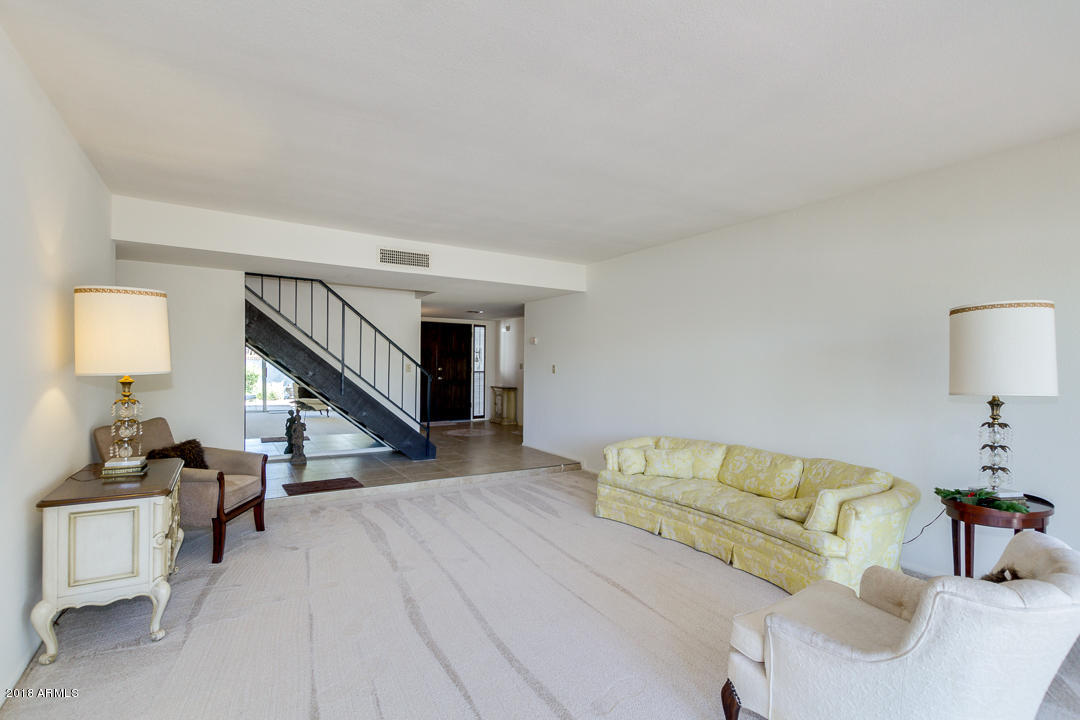 36 East Piping Rock Road Phoenix, AZ 85022 - Photo 3 of 39 Great Room