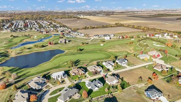 $1,080,000 | 2709 East Castlerock Drive, Urbana, IL 61802